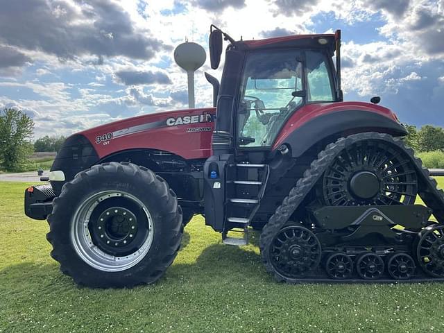 Image of Case IH Magnum 340 equipment image 4