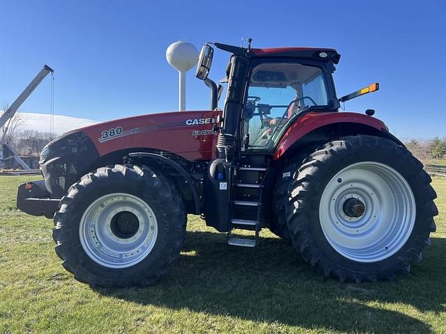 Image of Case IH Magnum 380 equipment image 2