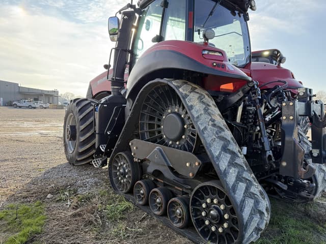Image of Case IH Magnum 380 equipment image 2