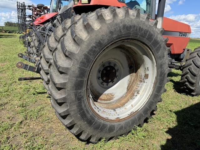 Image of Case IH 7240 equipment image 4