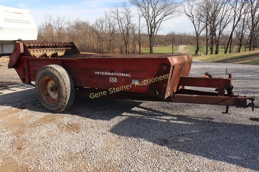 Image of Case IH 550 Primary image