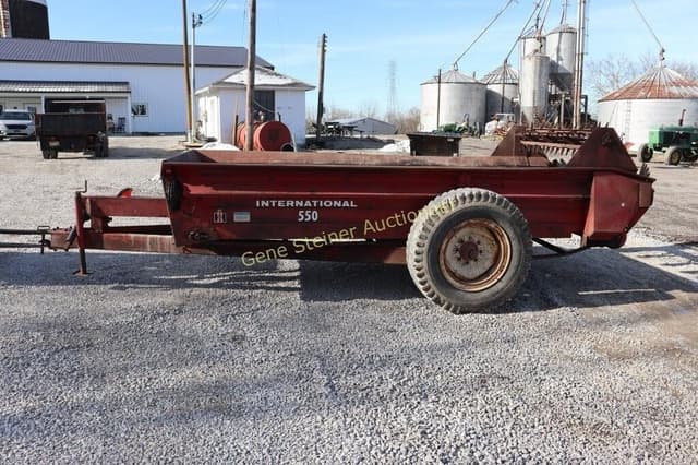 Image of Case IH 550 equipment image 3