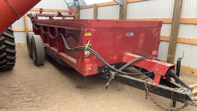 Image of Case IH 595 equipment image 2