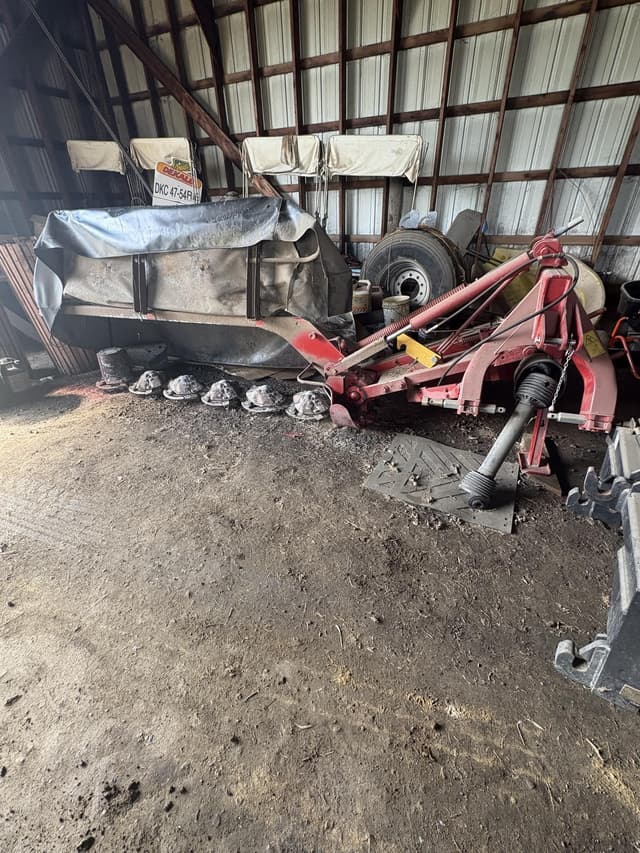 Image of Case IH MD83 equipment image 1