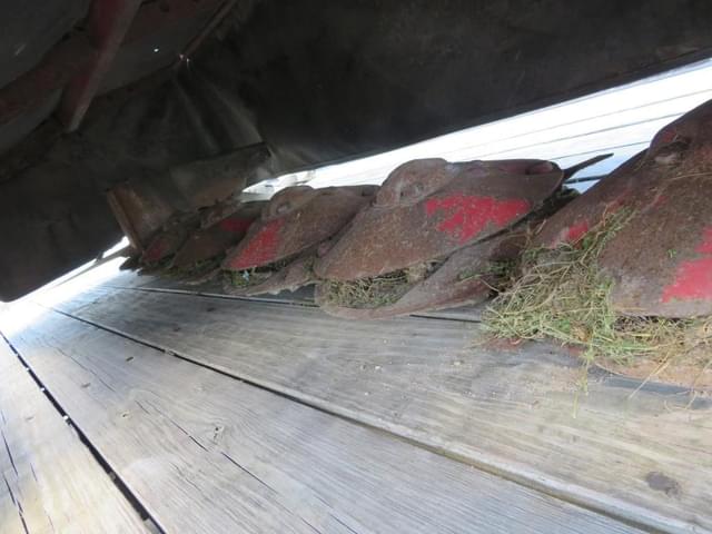 Image of Case IH MD83 equipment image 3