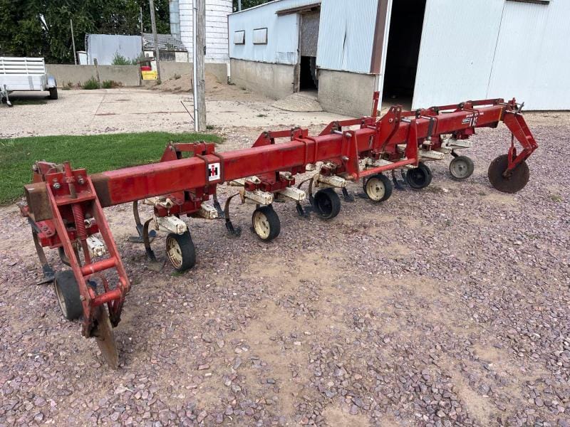 Main image Case IH 133