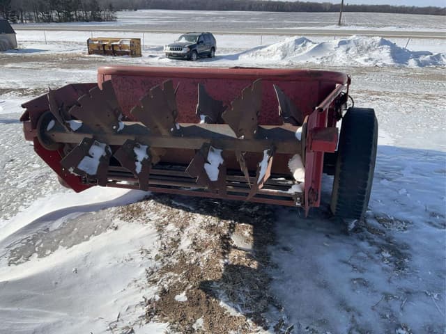 Image of Case IH 550 equipment image 4