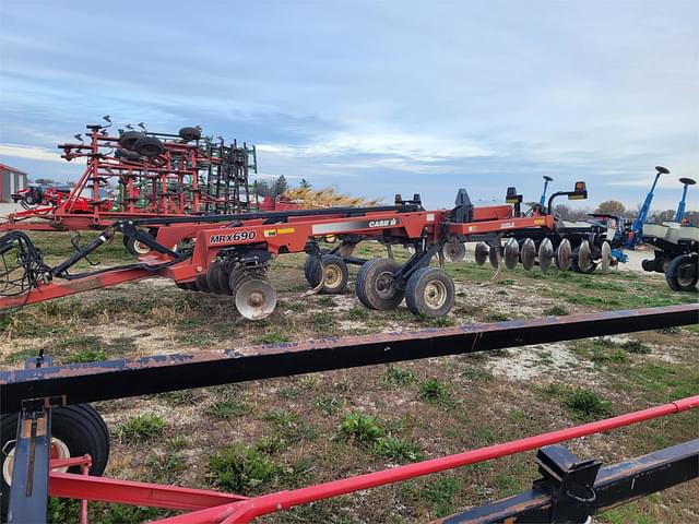 Image of Case IH MRX690 equipment image 3