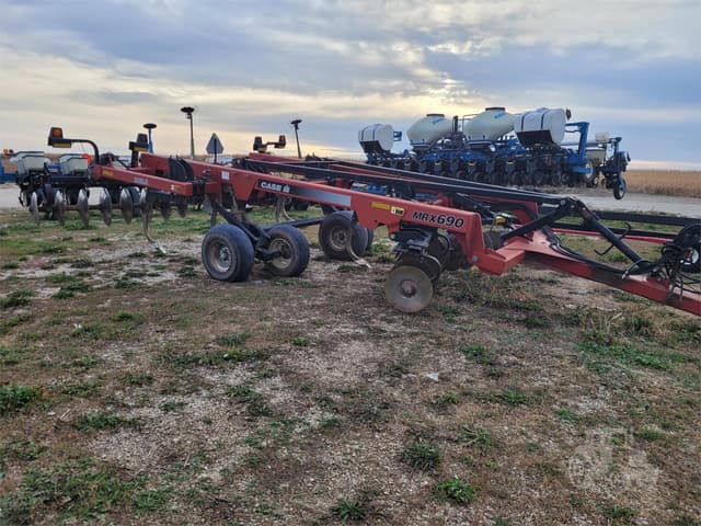 Image of Case IH MRX690 equipment image 1