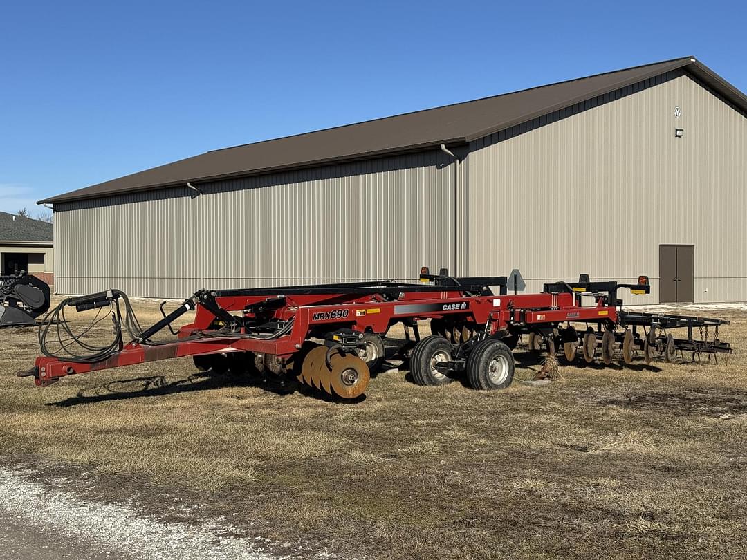 Image of Case IH MRX690 Primary image