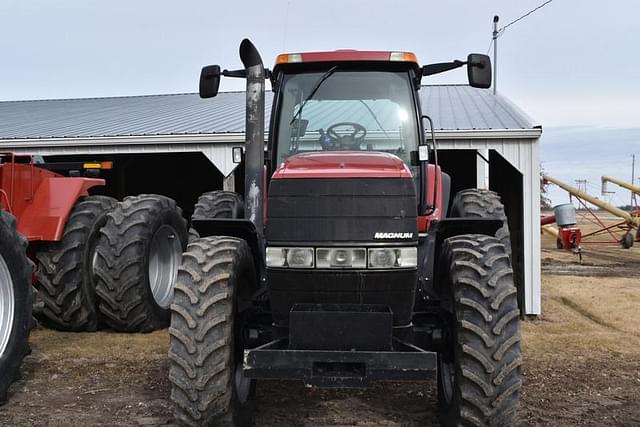 Image of Case IH MX230 equipment image 2