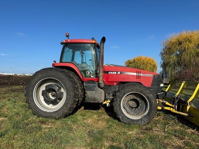 Image of Case IH MX270 equipment image 1