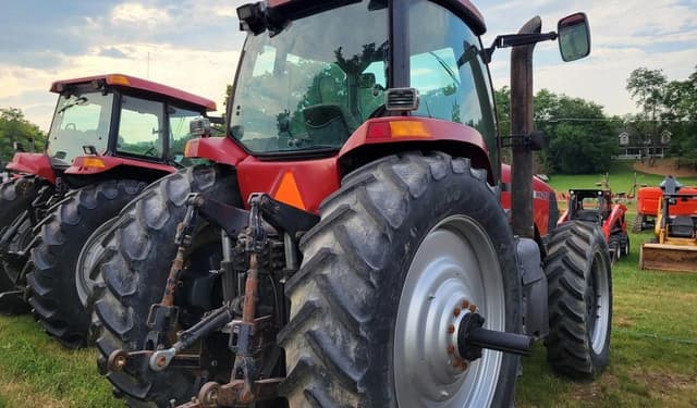Image of Case IH MX210 equipment image 2