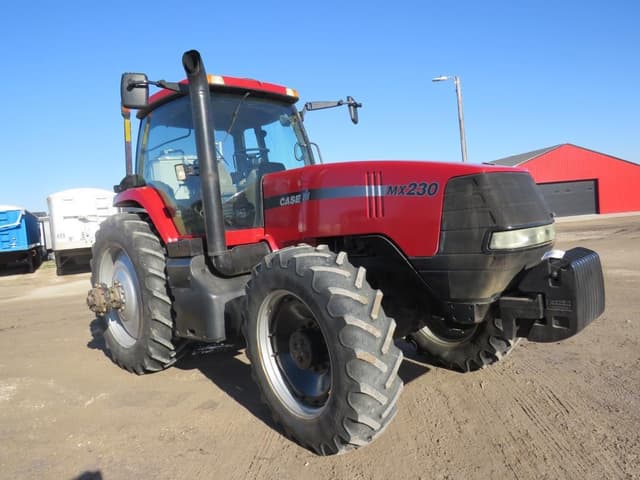 Image of Case IH MX230 equipment image 3