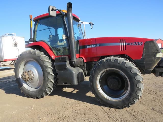 Image of Case IH MX230 equipment image 4