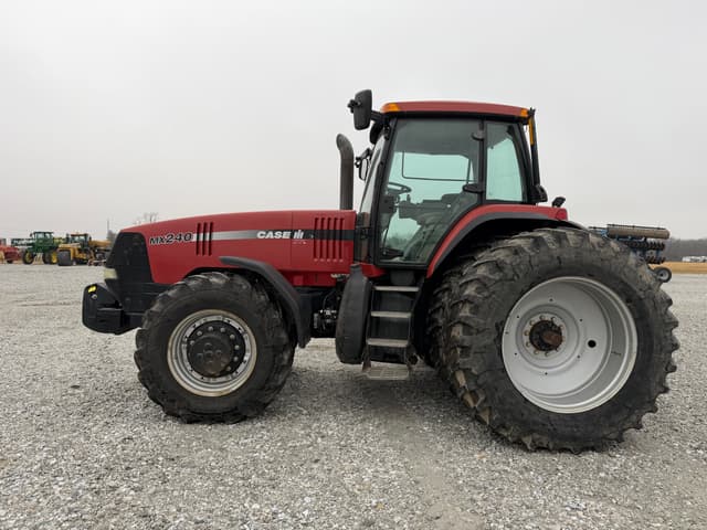 Image of Case IH MX240 equipment image 3