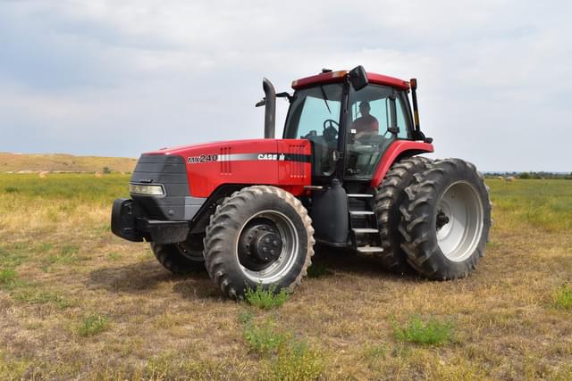 Image of Case IH MX240 equipment image 1