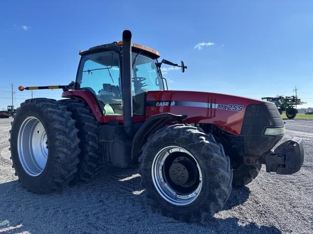 Image of Case IH MX255 equipment image 2