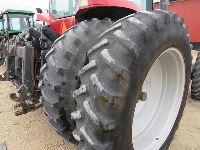 Image of Case IH MX270 equipment image 2