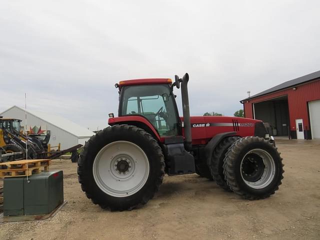 Image of Case IH MX270 equipment image 1