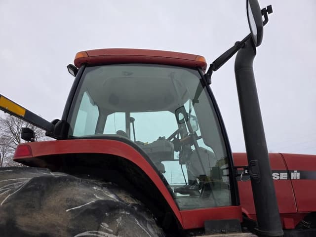 Image of Case IH MX270 equipment image 4