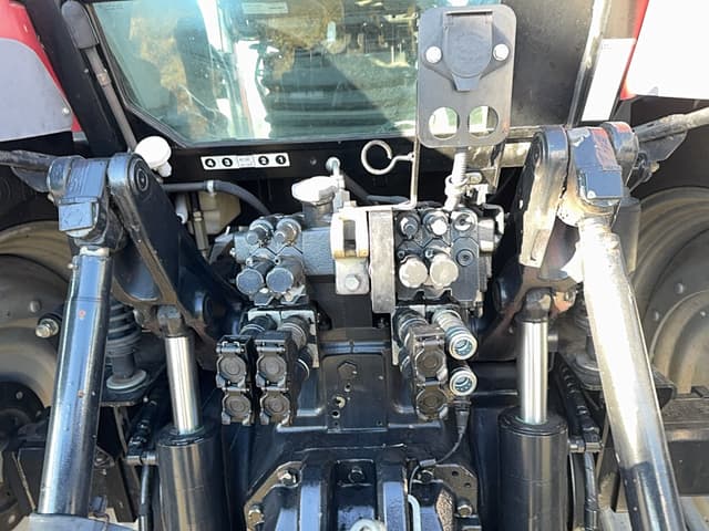 Image of Case IH MXM175 equipment image 4