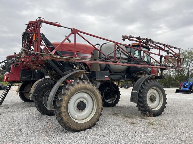 Image of Case IH Patriot 2240 equipment image 2