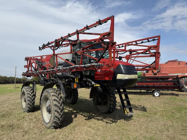 Image of Case IH Patriot 2250 equipment image 1