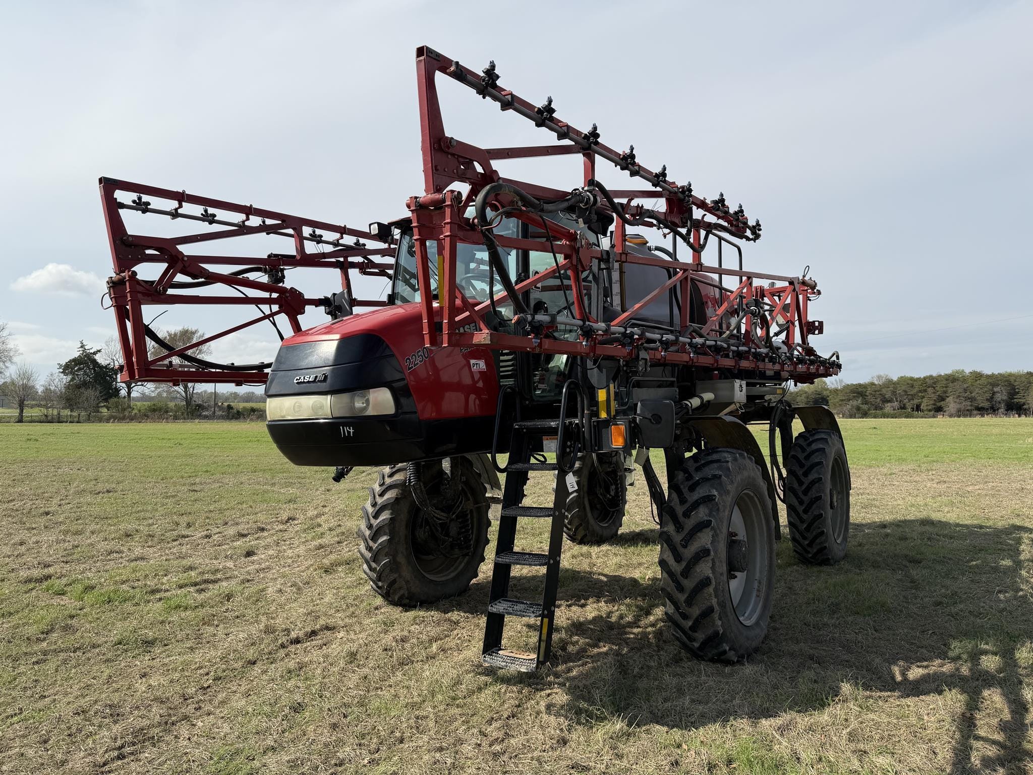 Case IH Patriot 2250 Equipment Image0
