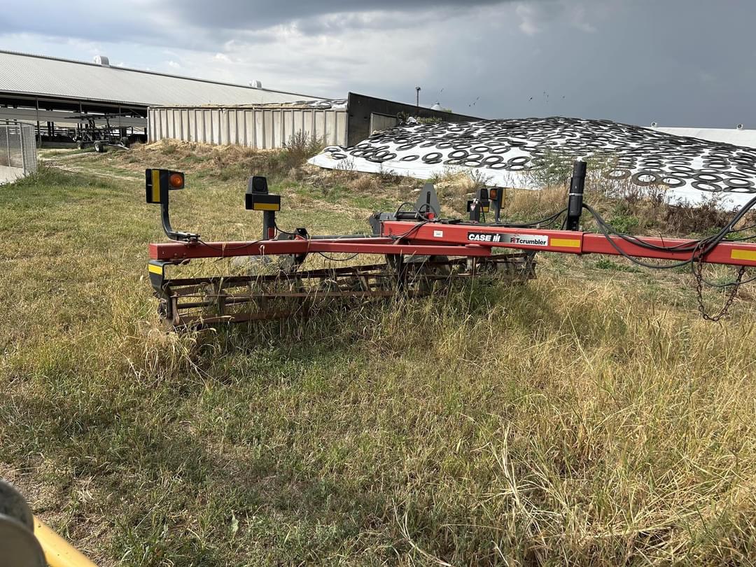 Image of Case IH Crumbler Image 0