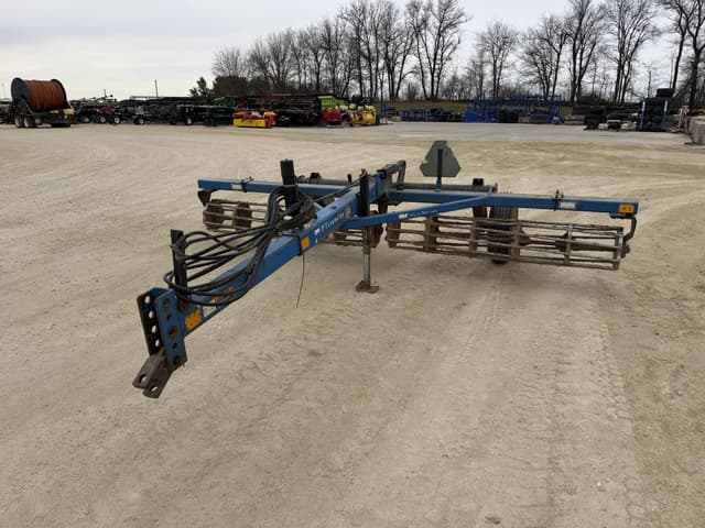 Image of Case IH Crumbler equipment image 1