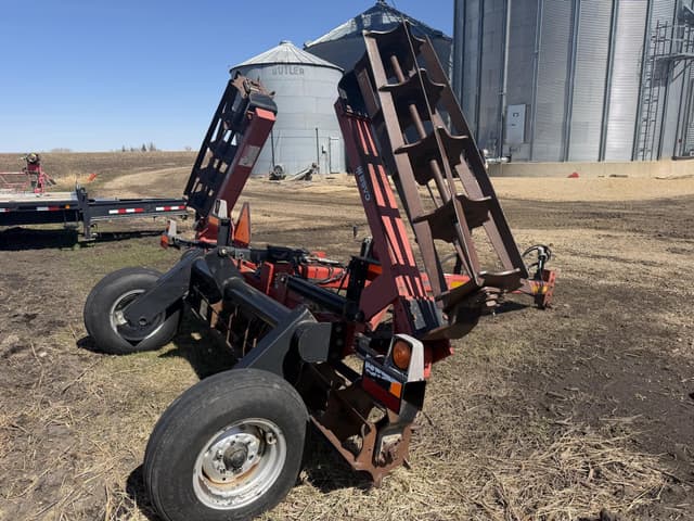 Image of Case IH Crumbler equipment image 3