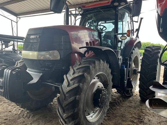 Image of Case IH Puma 220 equipment image 2