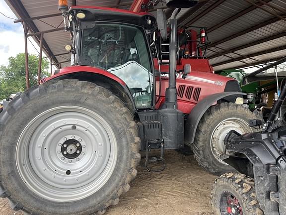 Image of Case IH Puma 220 equipment image 1