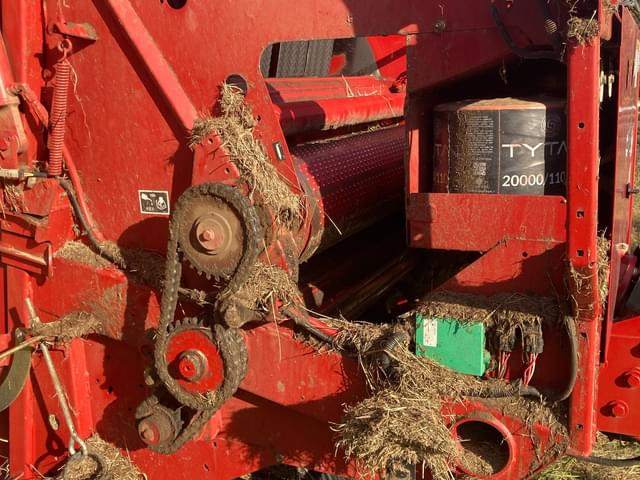 Image of Case IH RB455A equipment image 4