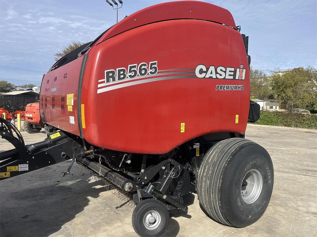 Image of Case IH RB565 Premium HD Image 0