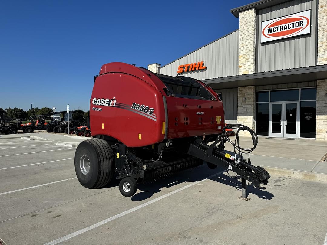 Image of Case IH RB565 Premium Image 1