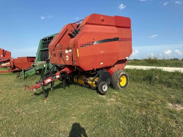 Image of Case IH RBX462 equipment image 4