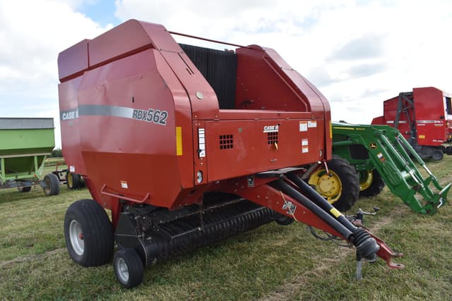 Image of Case IH RBX562 equipment image 2