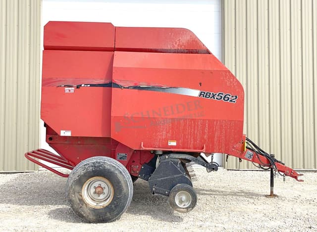Image of Case IH RBX562 equipment image 2