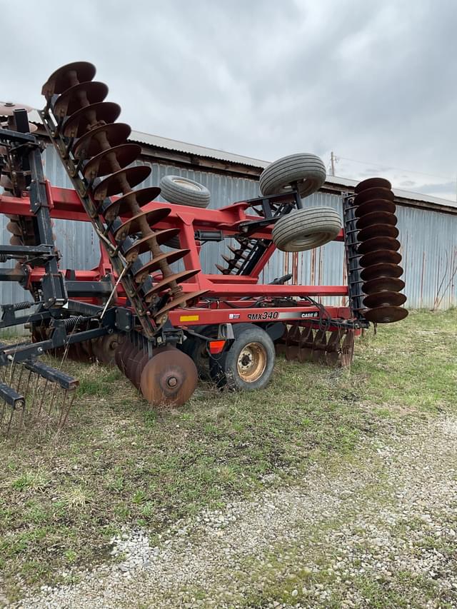 Image of Case IH 340 equipment image 2