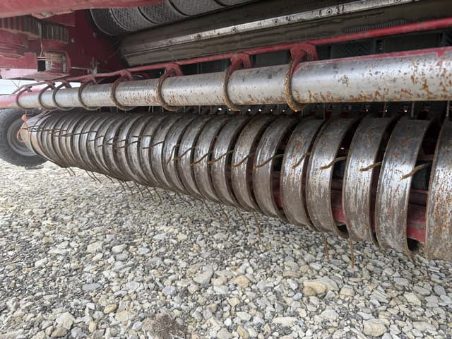 Image of Case IH RS561 equipment image 4