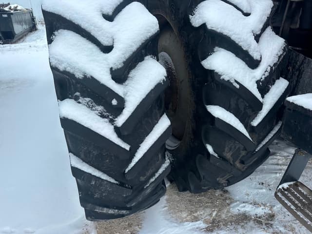 Image of Case IH Steiger 330 equipment image 3