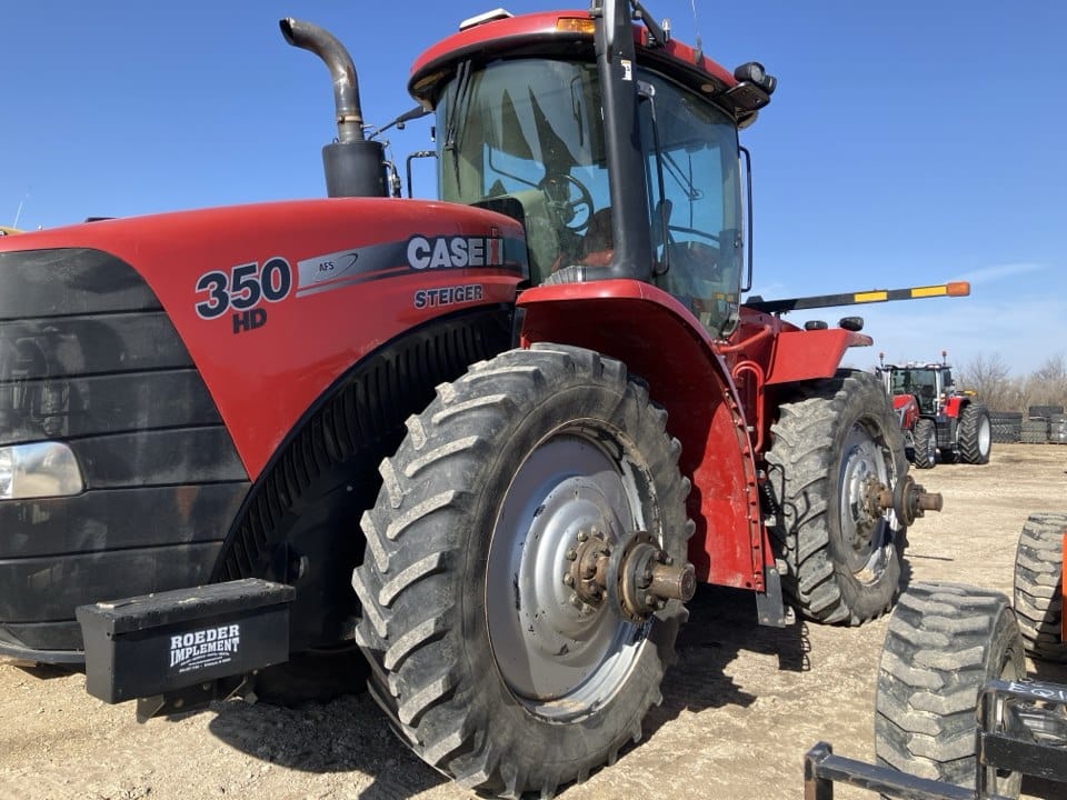 2011 Case IH Steiger 350 Equipment Image0