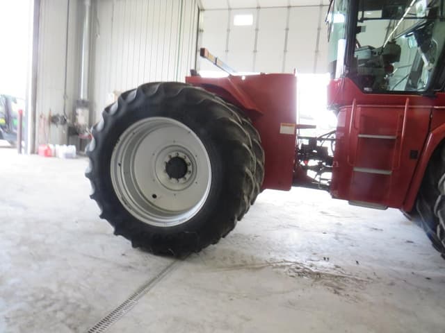 Image of Case IH Steiger 435 equipment image 4