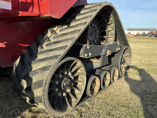 Image of Case IH Steiger 600 Quadtrac equipment image 3