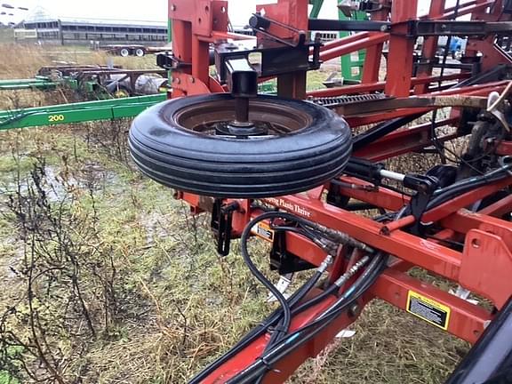 Image of Case IH Tigermate equipment image 3