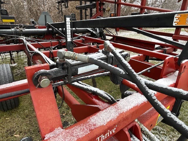 Image of Case IH Tigermate II equipment image 3