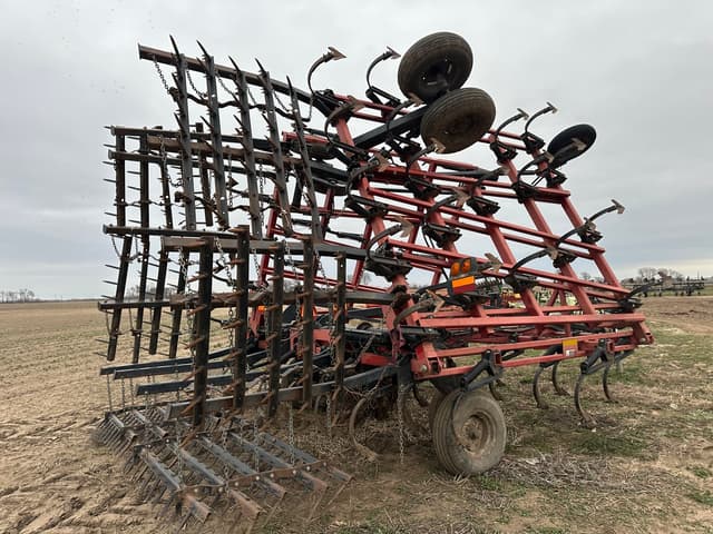 Image of Case IH Tigermate 200 equipment image 2