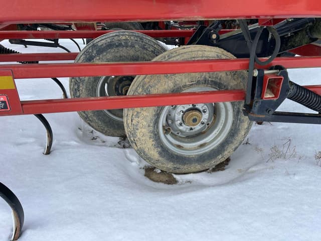 Image of Case IH Tigermate 200 equipment image 4